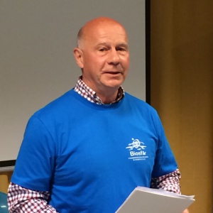 Lennart Bergquist håller högtidstal